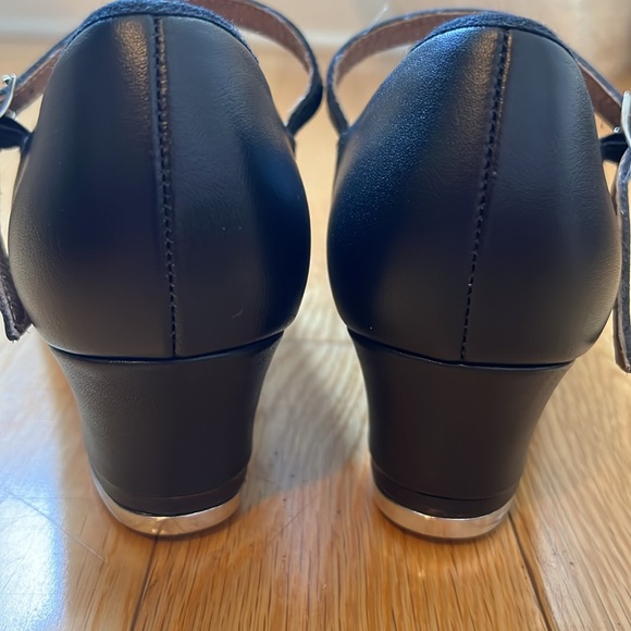 Bloch Matte Black Leather Mary Jane Tap Shoes EUC Size 9 1/2 - Picture 6 of 9